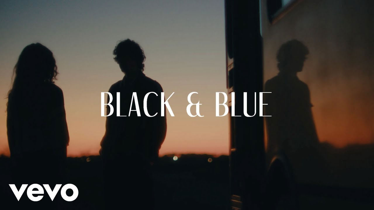 Fil Bo Riva black and blue official music video image